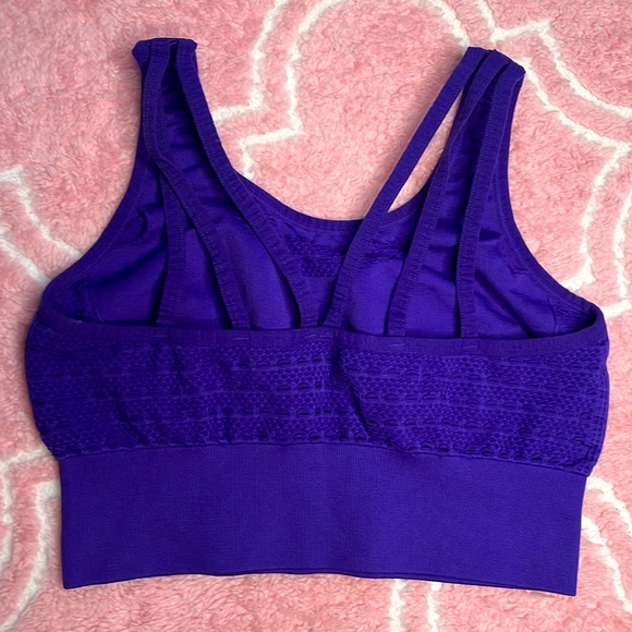 Gymshark purple top - Picture 2 of 2